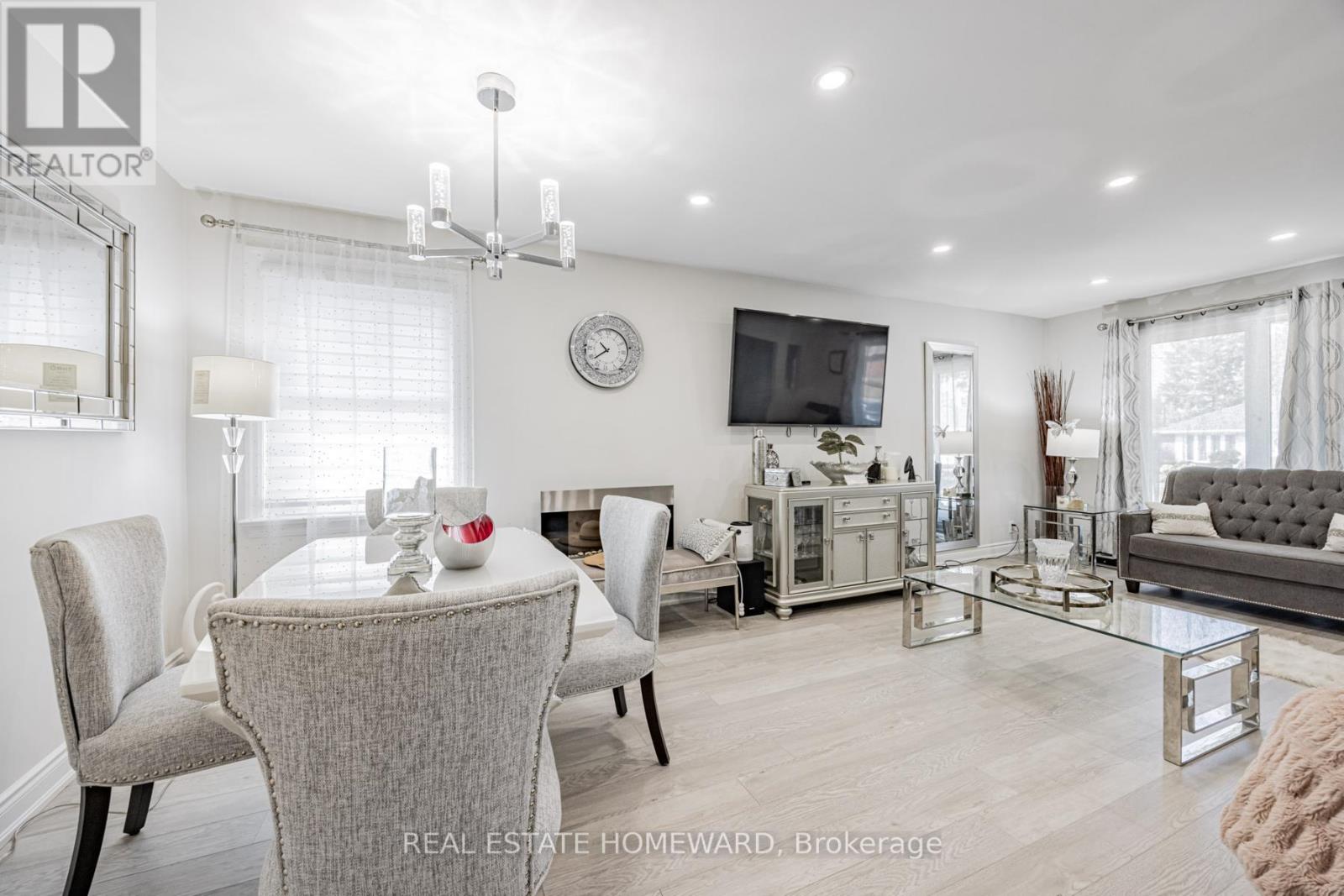 Photo 9 of 259 Windsor Street, Oshawa ON