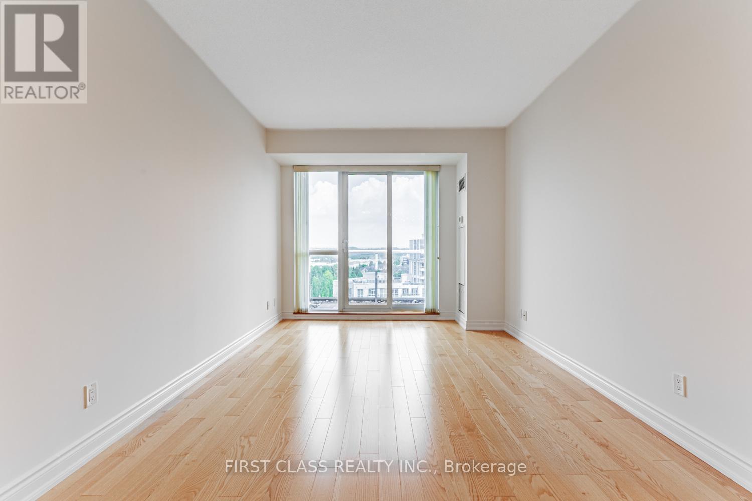 Photo 10 of 1685 23 Cox Boulevard, Markham ON