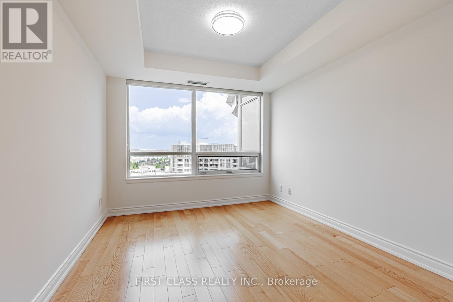 Photo 13 of 1685 23 Cox Boulevard, Markham ON