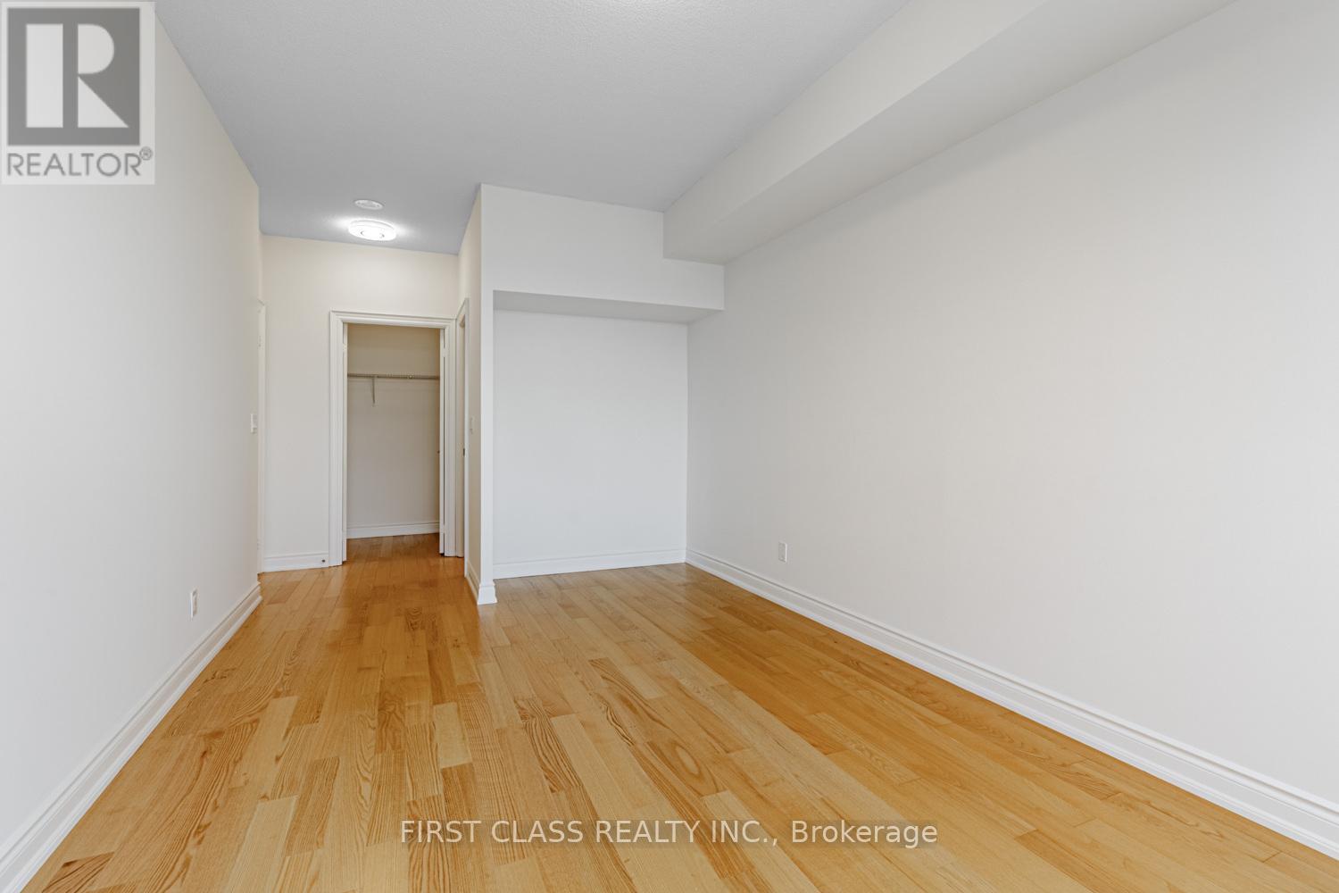 Photo 14 of 1685 23 Cox Boulevard, Markham ON