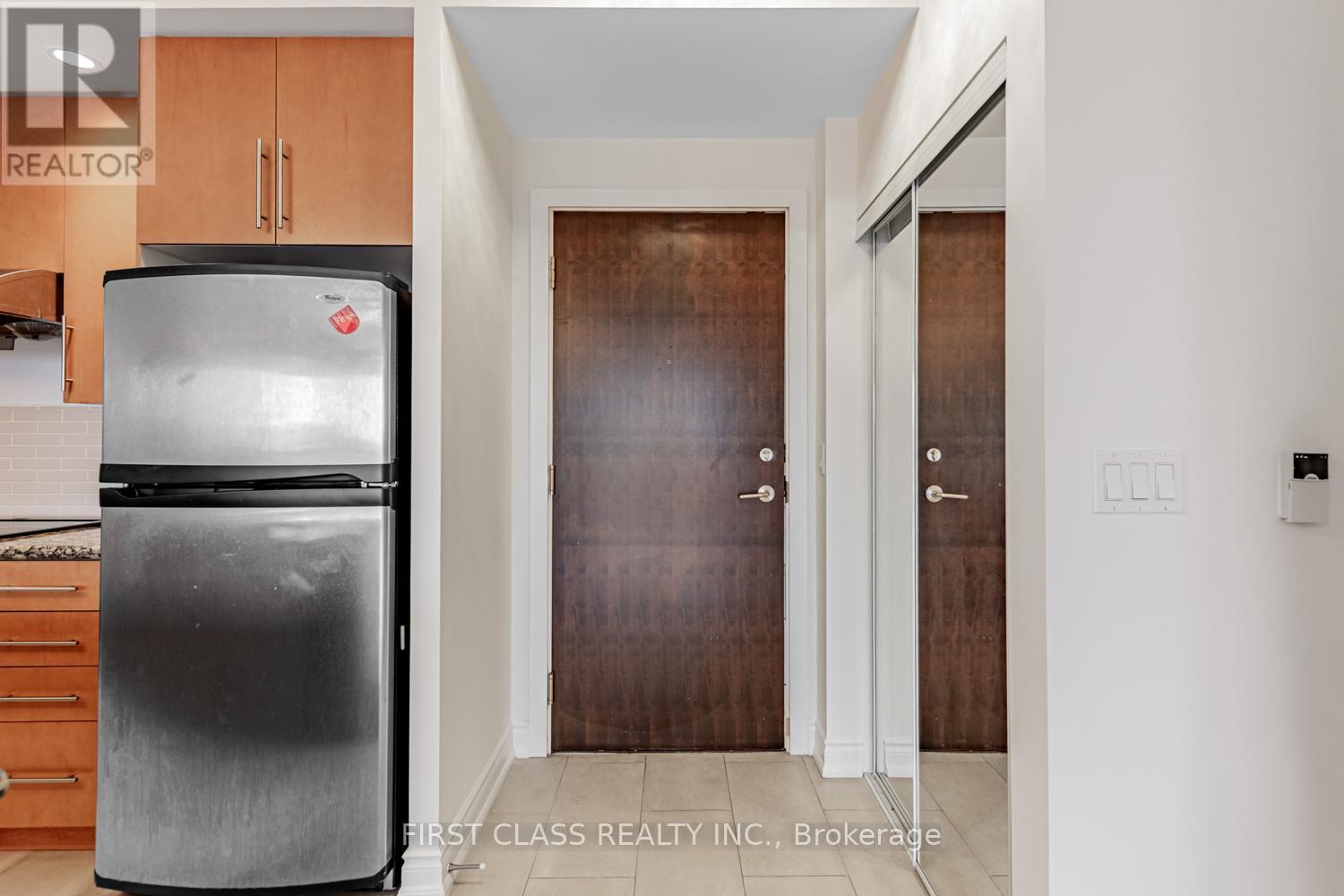 Photo 2 of 1685 23 Cox Boulevard, Markham ON