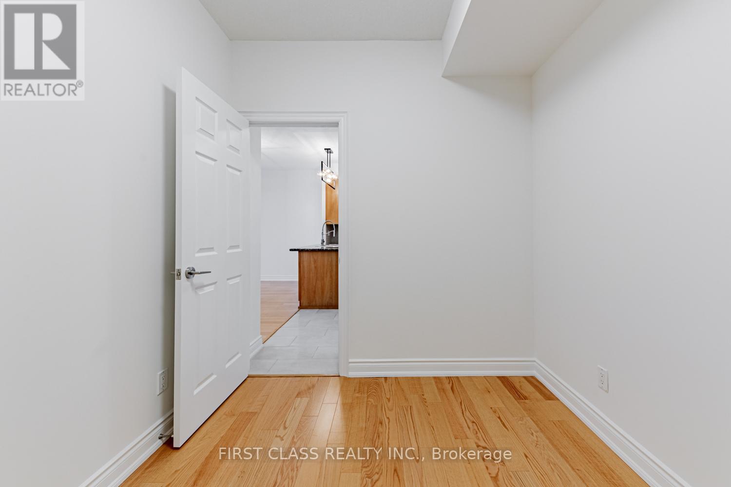Photo 20 of 1685 23 Cox Boulevard, Markham ON