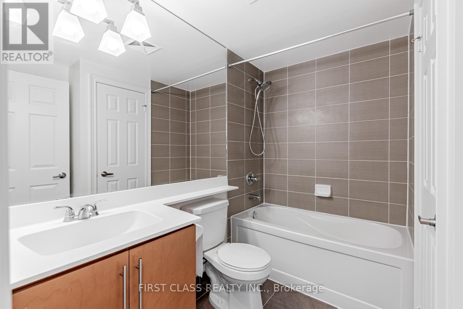 Photo 25 of 1685 23 Cox Boulevard, Markham ON