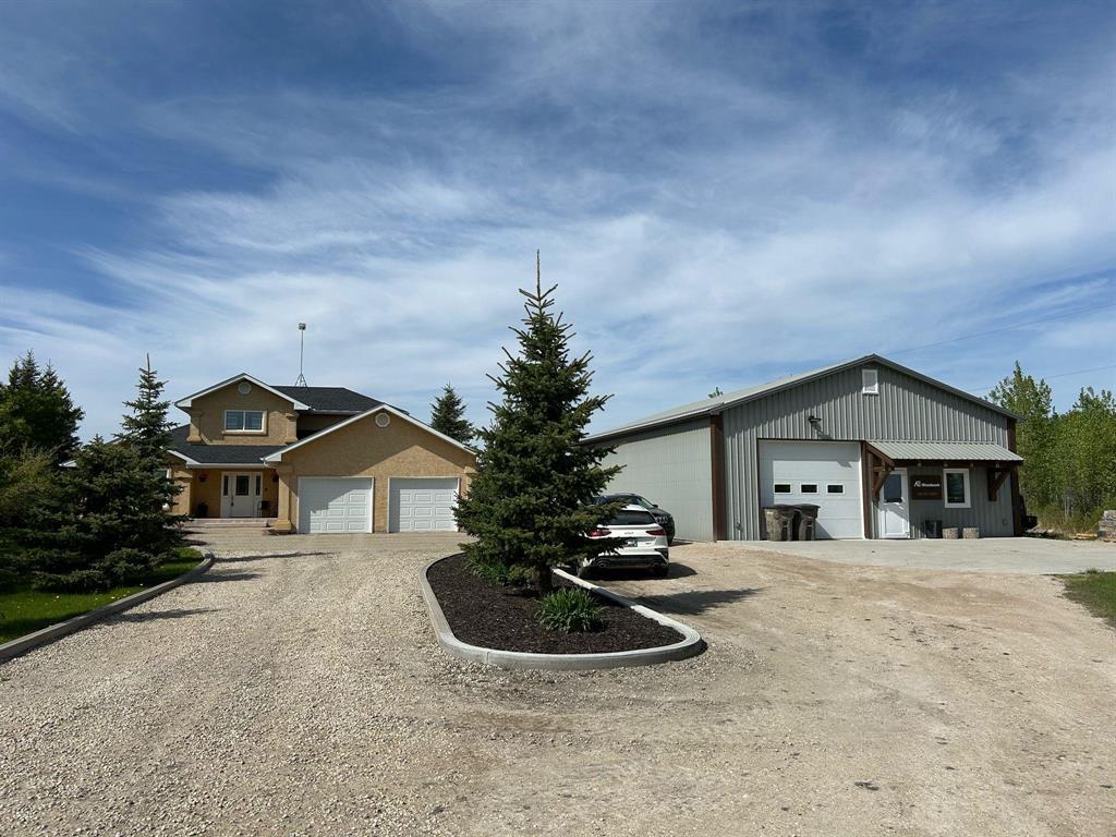 Photo 3 of 125 Westland Drive, Steinbach MB
