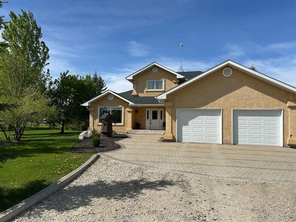 Photo 42 of 125 Westland Drive, Steinbach MB