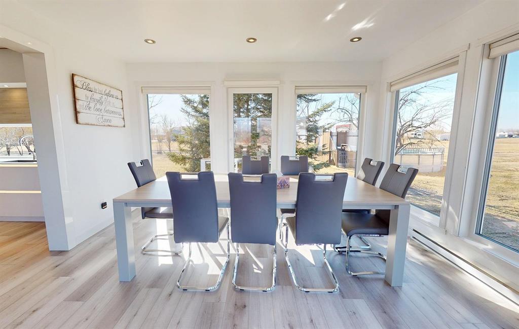 Photo 34 of 125 Westland Drive, Steinbach MB