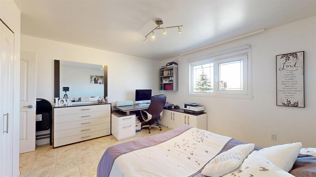 Photo 50 of 125 Westland Drive, Steinbach MB