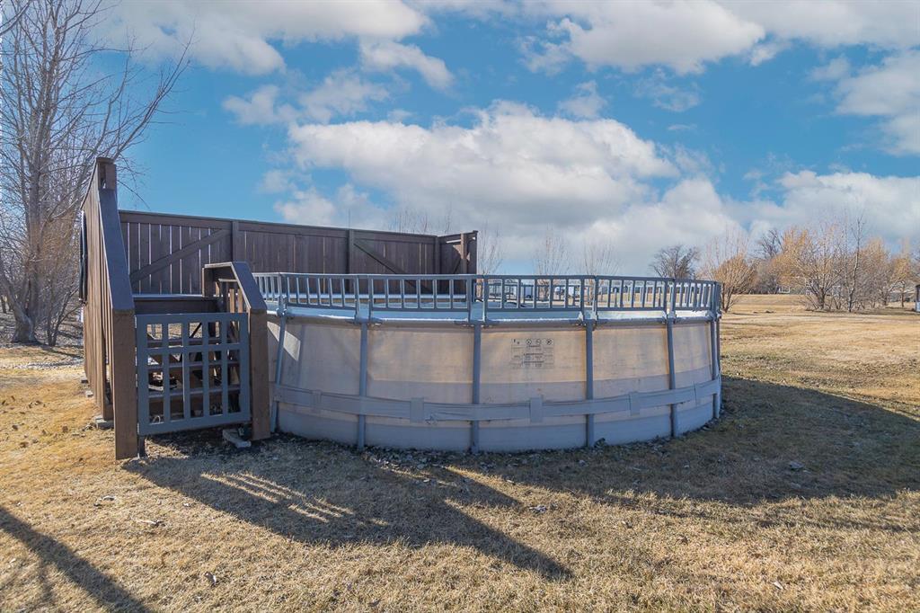 Photo 30 of 125 Westland Drive, Steinbach MB