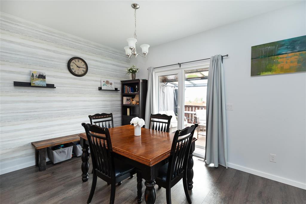 Photo 12 of 54 Parkhill Crescent, Steinbach MB
