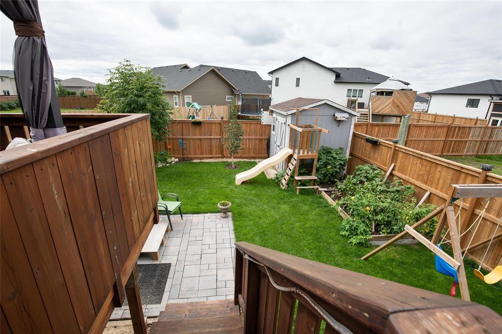 Photo 5 of 54 Parkhill Crescent, Steinbach MB