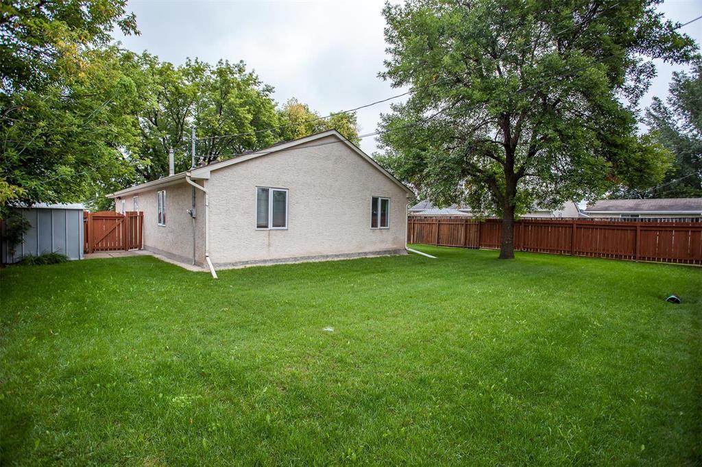 Photo 23 of 54 Jameswood Drive, Winnipeg MB