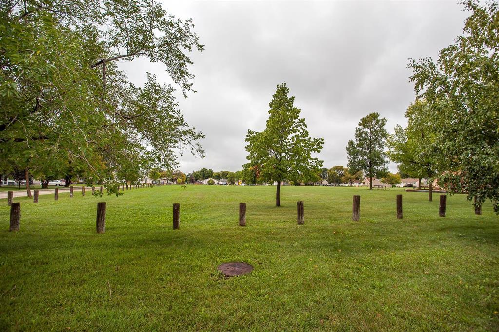 Photo 31 of 54 Jameswood Drive, Winnipeg MB