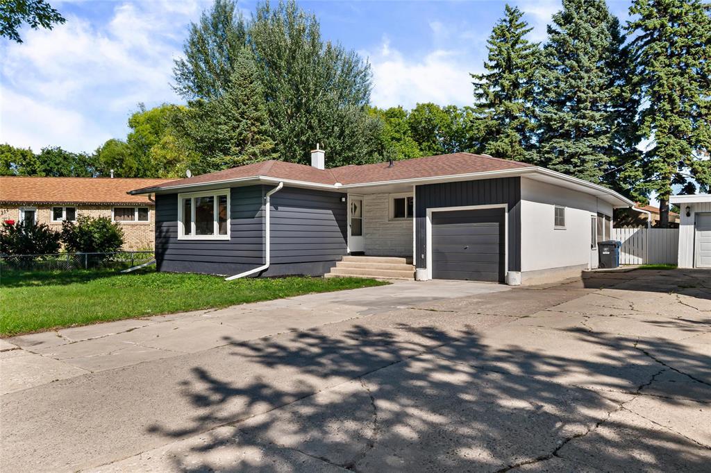 Photo 1 of 1219 De Graff Place, Winnipeg MB