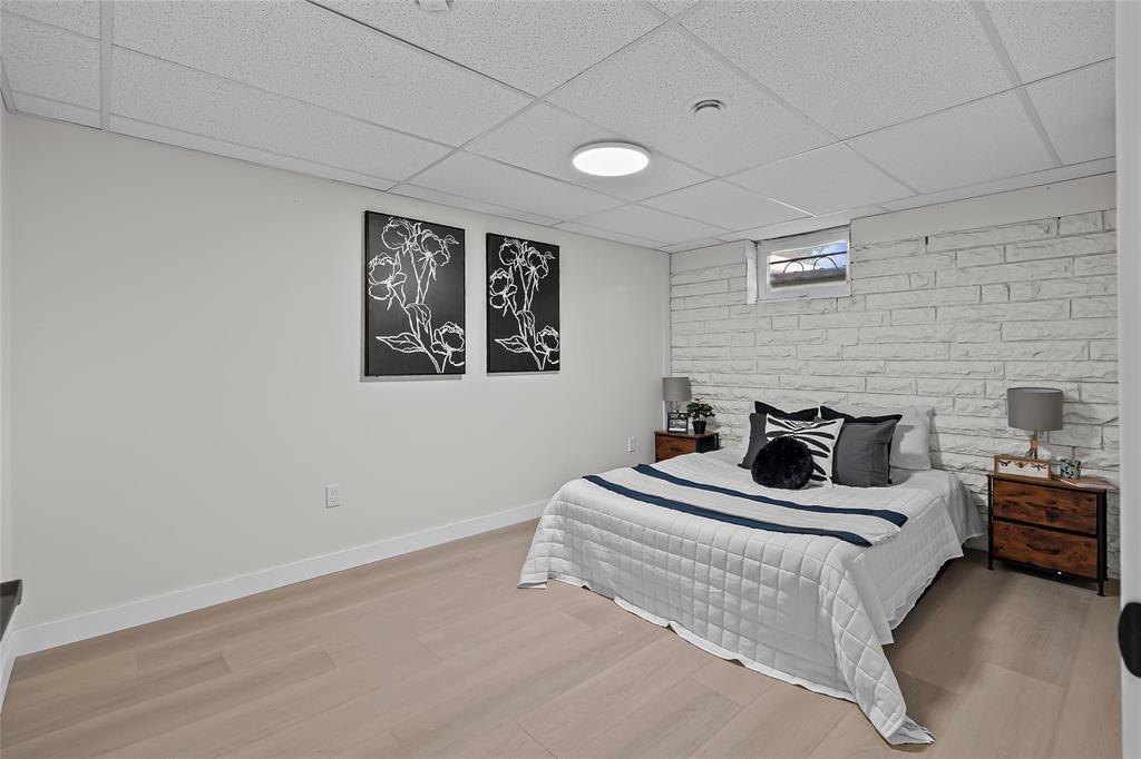 Photo 2 of 1219 De Graff Place, Winnipeg MB
