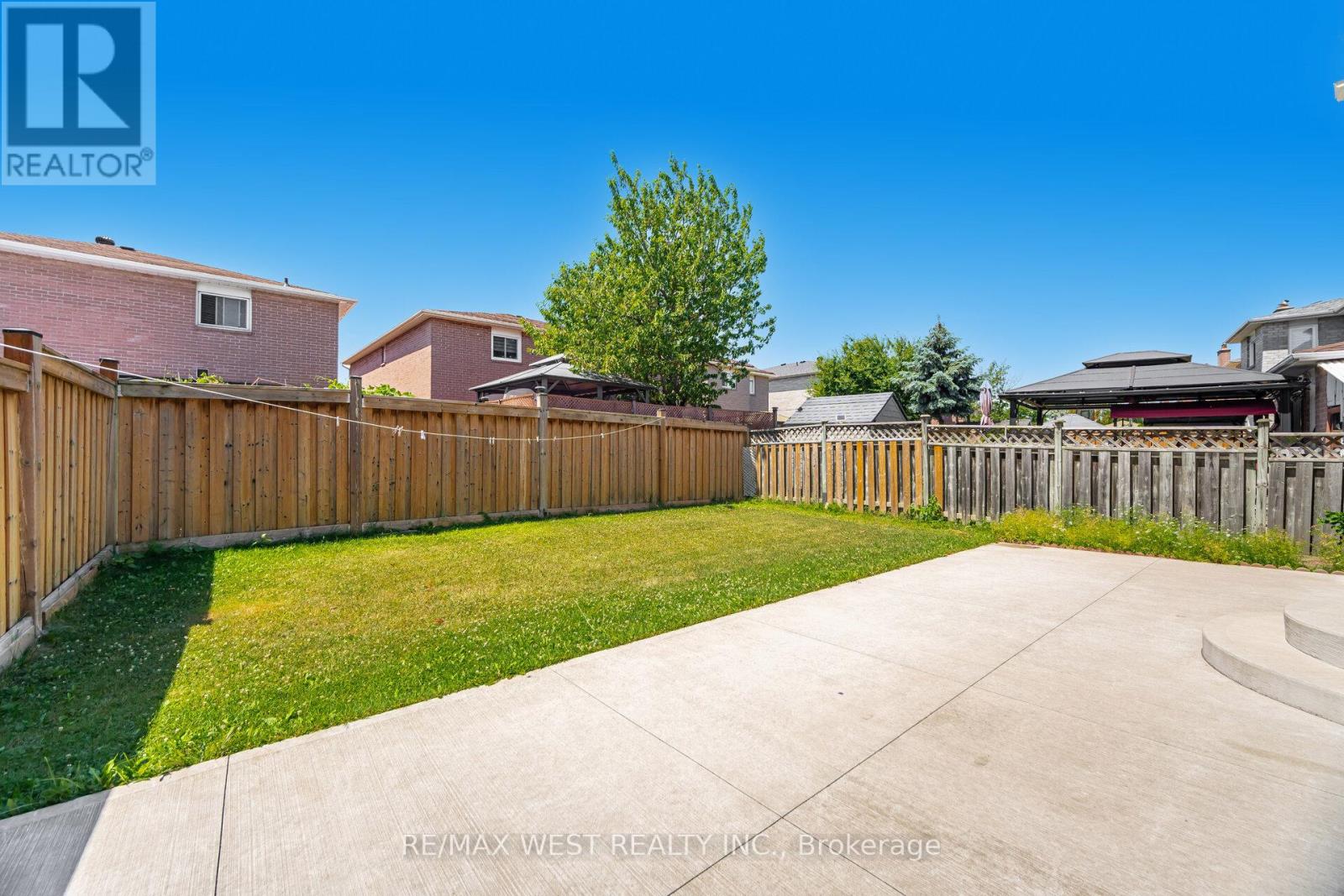 Photo 39 of 5088 Guildwood Way, Mississauga ON