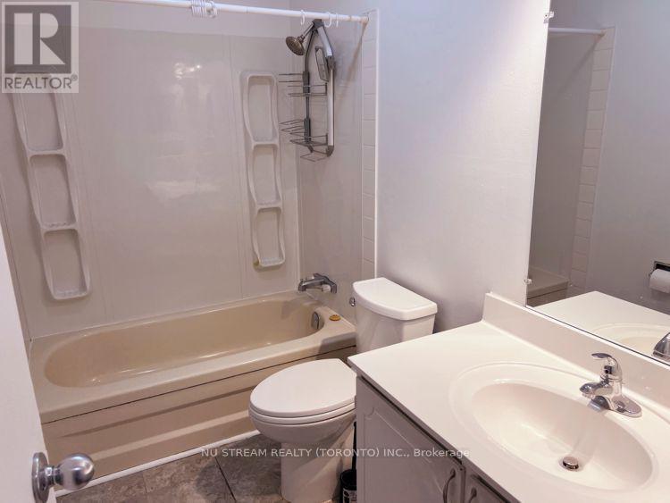 Photo 16 of 91 91 Morley Crescent, Brampton ON