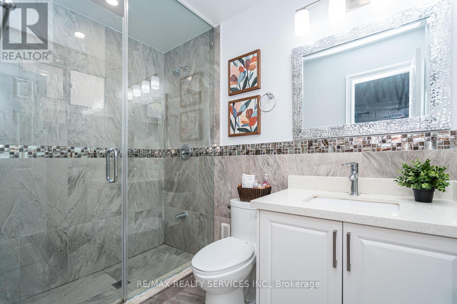 Photo 16 of 1330 Brands Court, Pickering ON