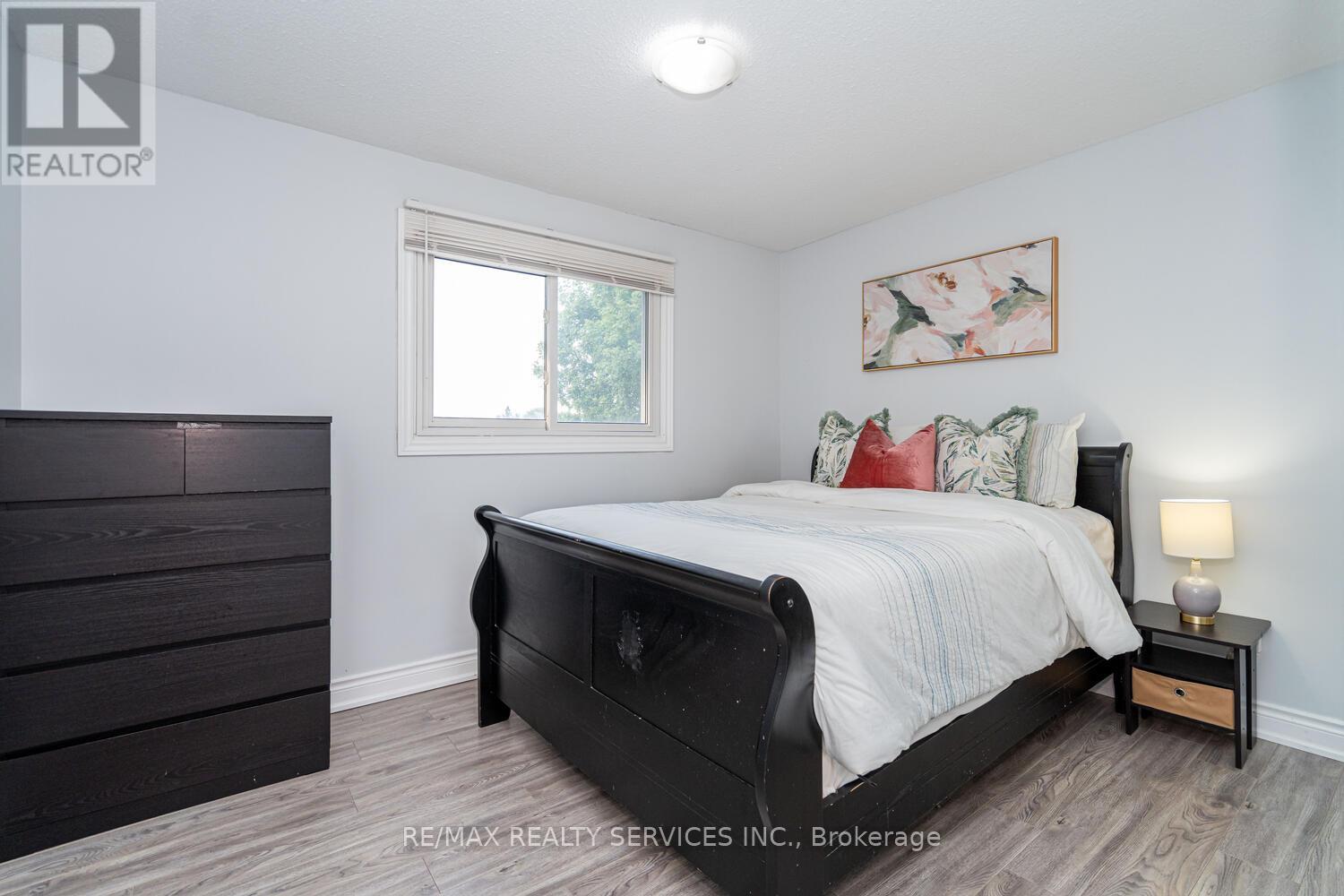 Photo 18 of 1330 Brands Court, Pickering ON