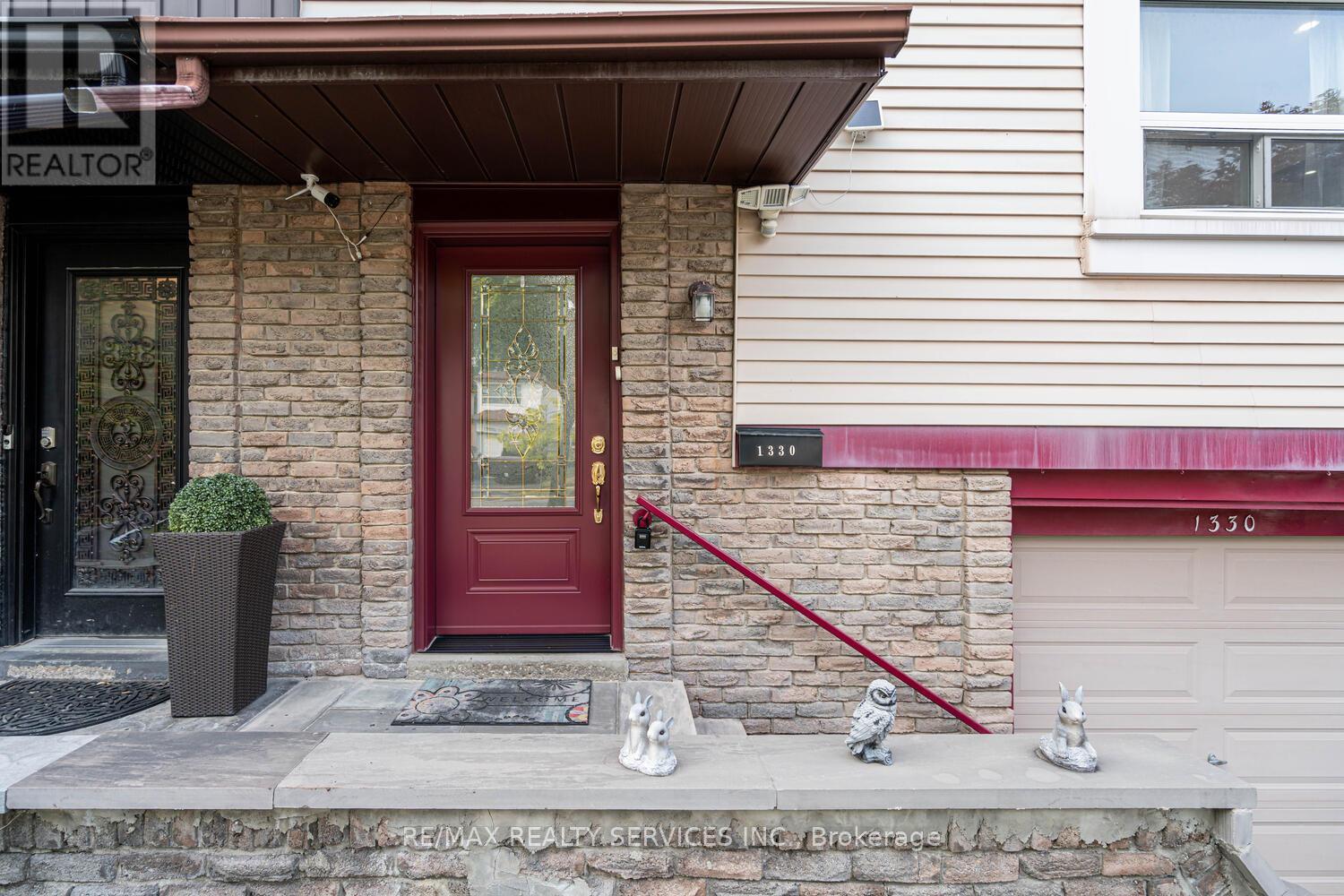 Photo 36 of 1330 Brands Court, Pickering ON