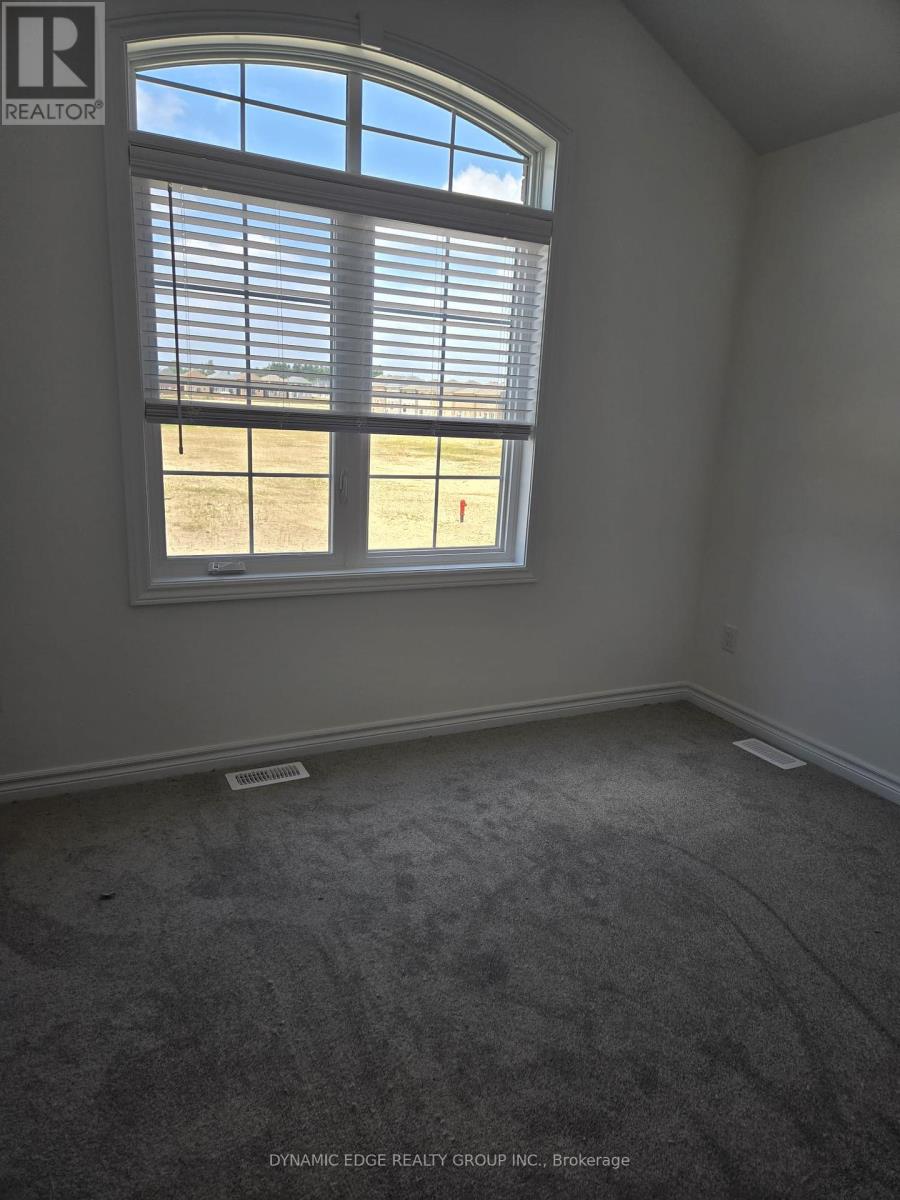 Photo 9 of 351 Russell Street, Southgate ON