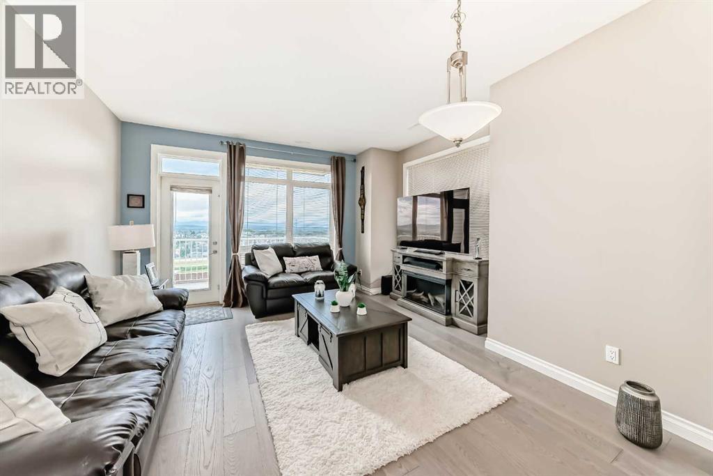 Single Family House for Sale in   Rockyledge View NW Rocky Ridge Calgary 