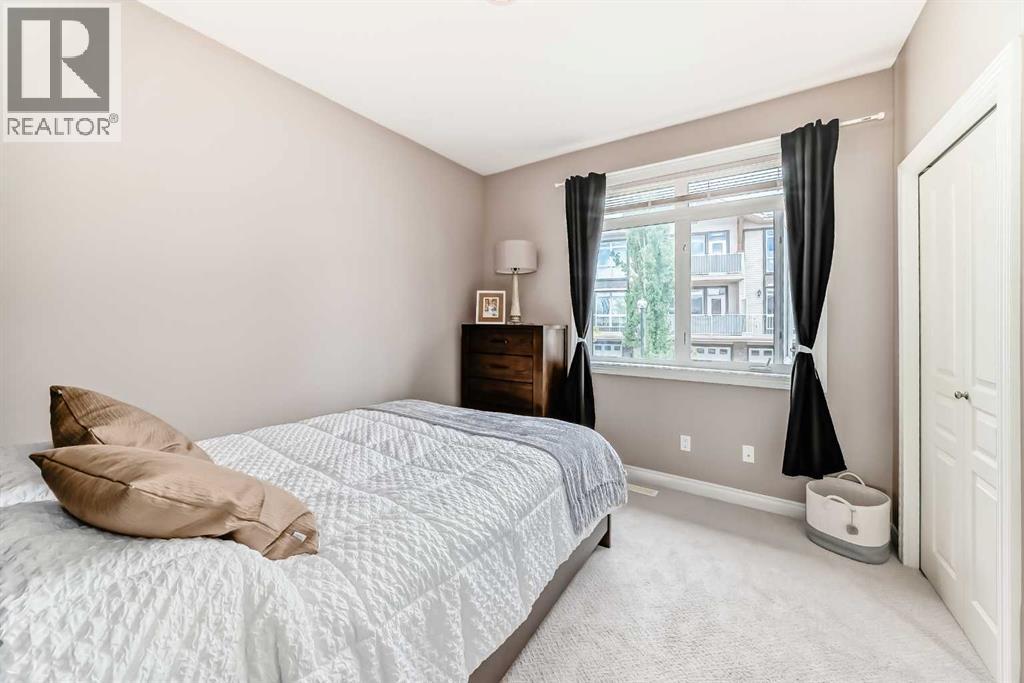 Single Family House for Sale in   Rockyledge View NW Rocky Ridge Calgary 