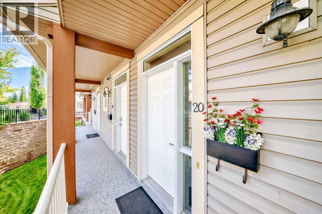 Single Family House for Sale in   Rockyledge View NW Rocky Ridge Calgary 