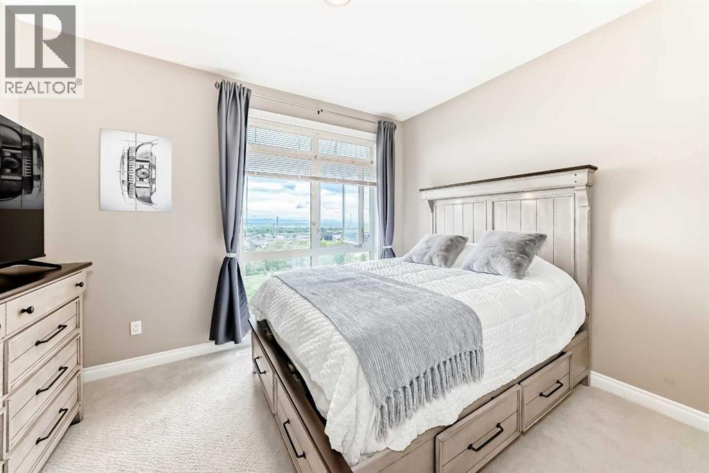 Single Family House for Sale in   Rockyledge View NW Rocky Ridge Calgary 