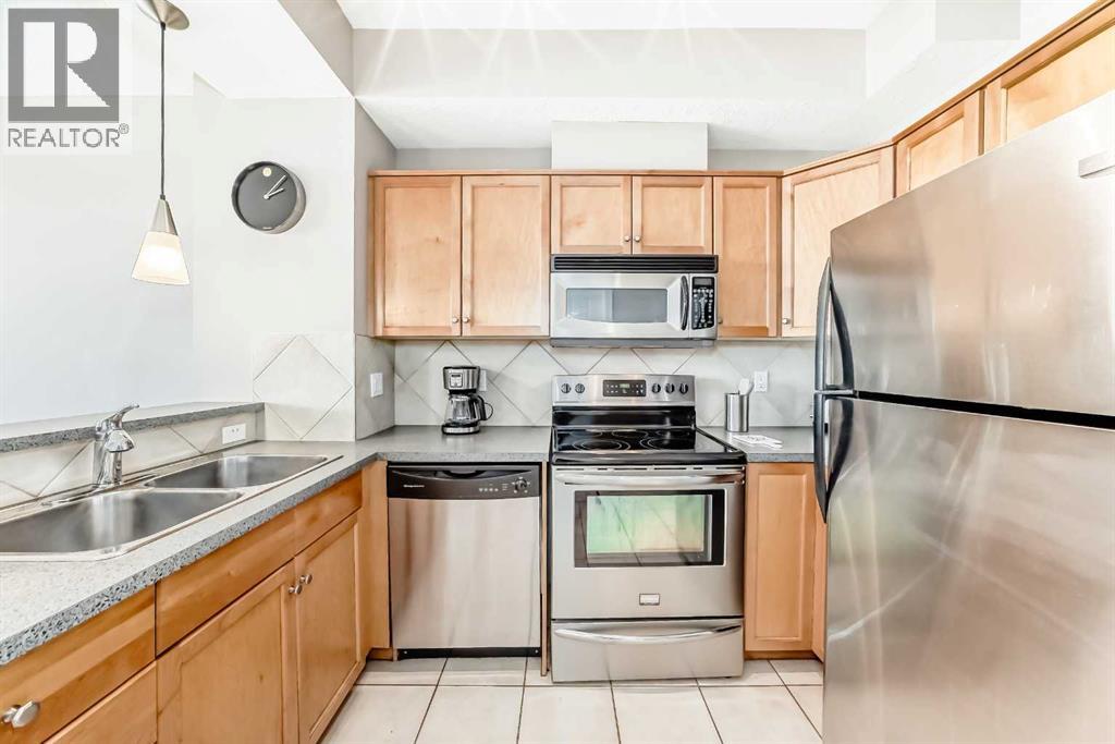 Single Family House for Sale in   Rockyledge View NW Rocky Ridge Calgary 