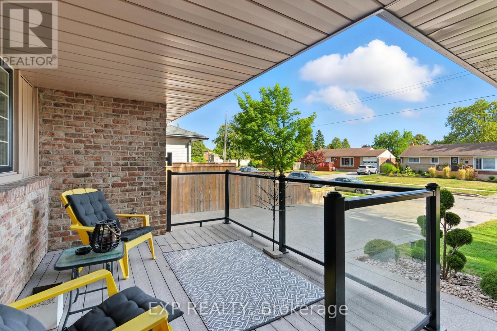 Photo 6 of 6859 Wills Street, Niagara Falls ON