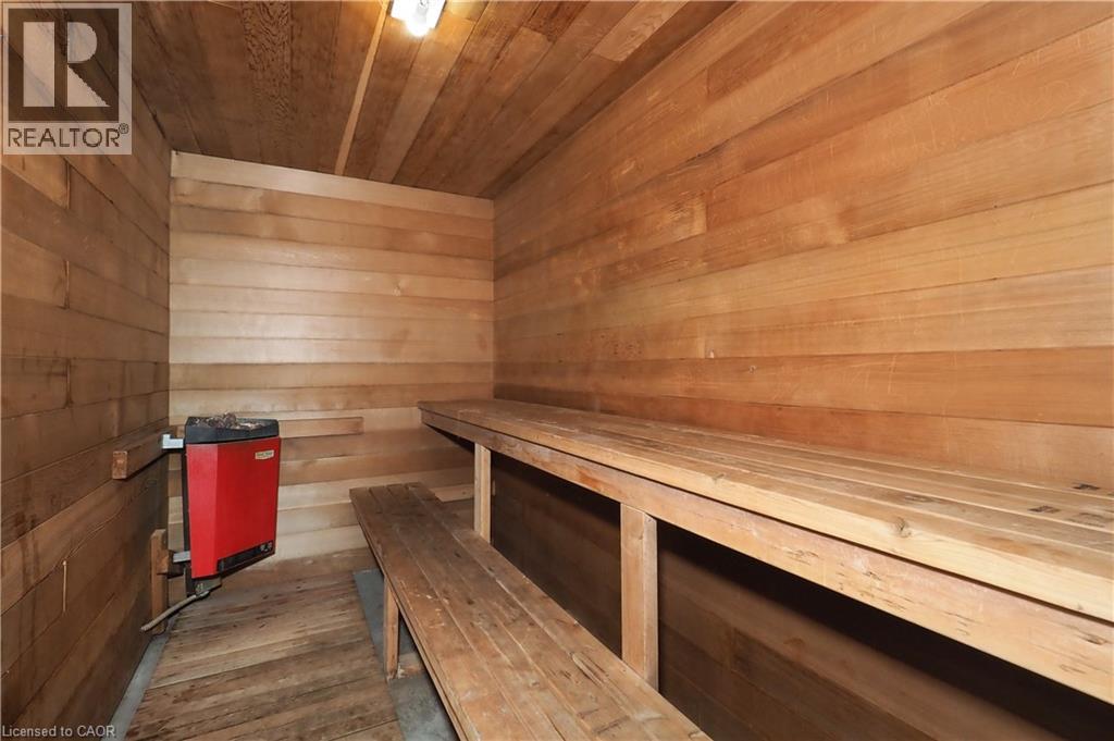 Photo 4 of 18 Holborn Court Unit 402, Kitchener ON