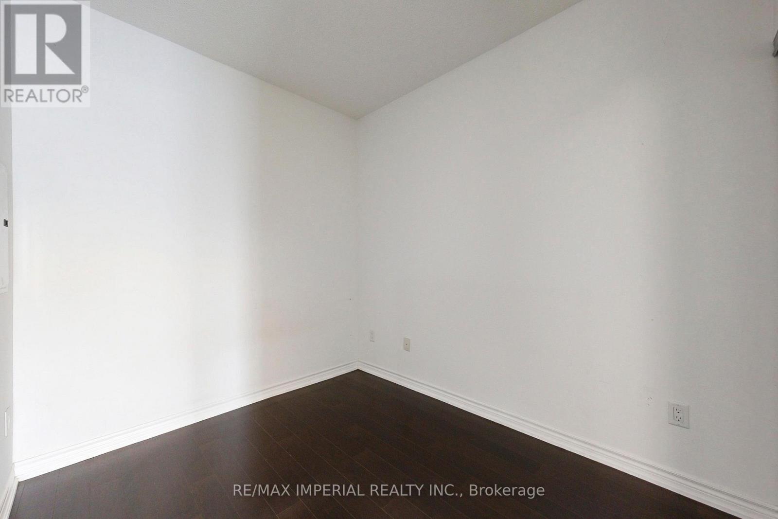 Photo 1 of 4801 386 Yonge Street, Toronto ON