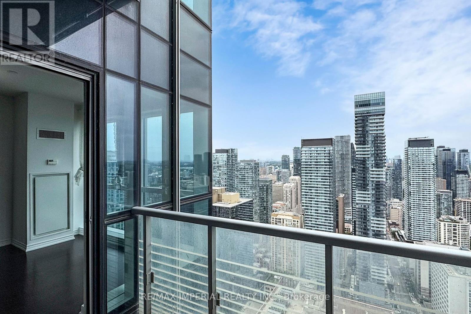 Photo 3 of 4801 386 Yonge Street, Toronto ON