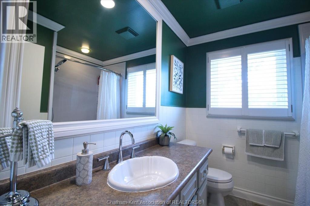 Photo 26 of 94 Wyandott Street, Chatham ON