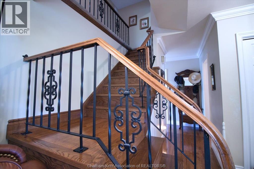 Photo 23 of 94 Wyandott Street, Chatham ON