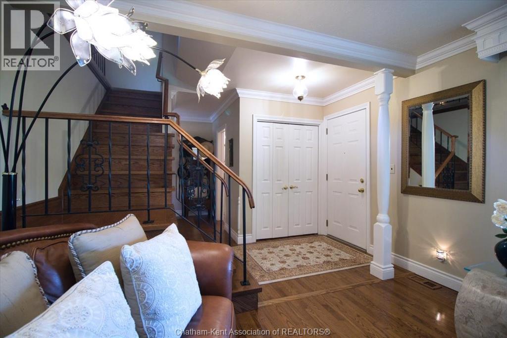Photo 7 of 94 Wyandott Street, Chatham ON