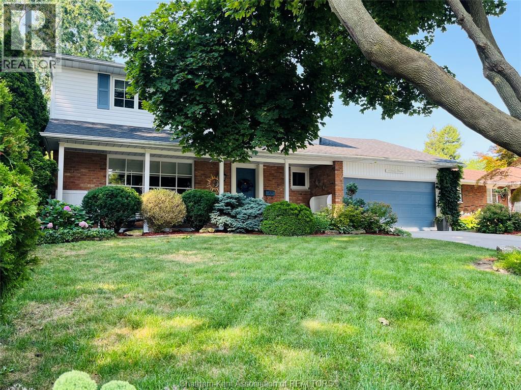 Photo 4 of 94 Wyandott Street, Chatham ON