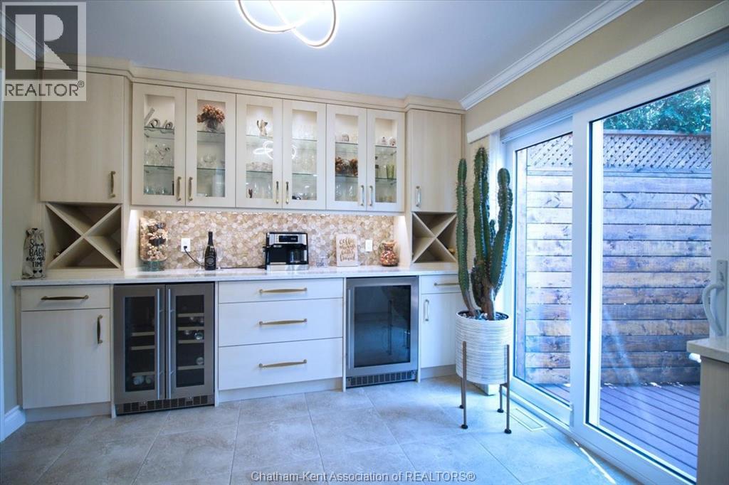 Photo 11 of 94 Wyandott Street, Chatham ON