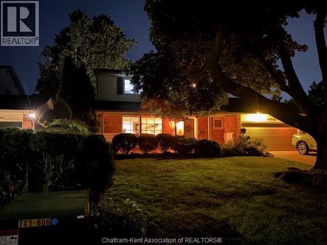 Photo 5 of 94 Wyandott Street, Chatham ON