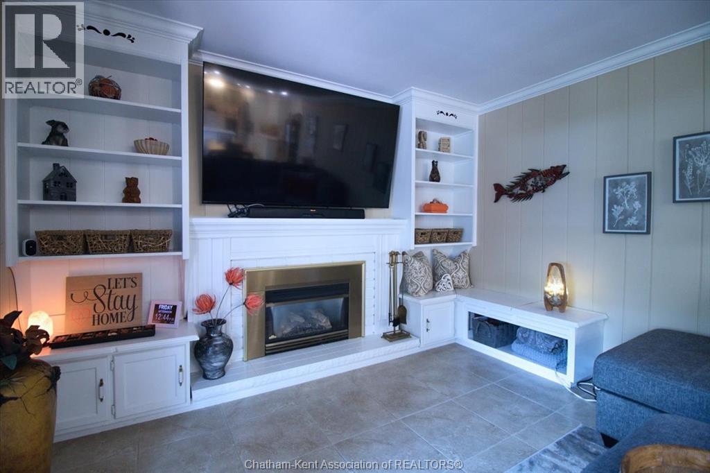 Photo 18 of 94 Wyandott Street, Chatham ON