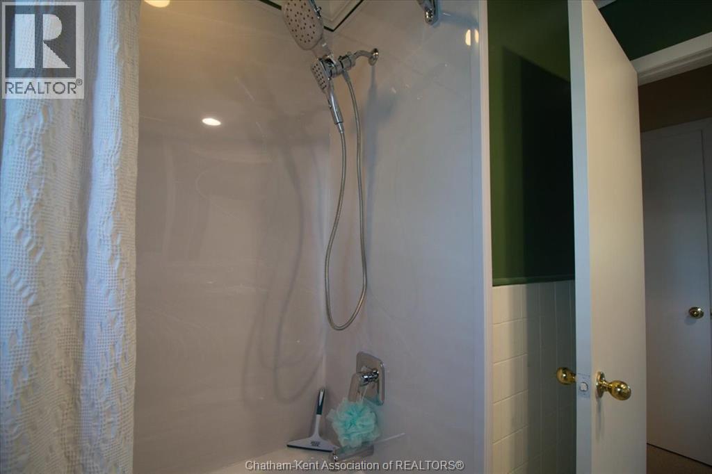 Photo 27 of 94 Wyandott Street, Chatham ON