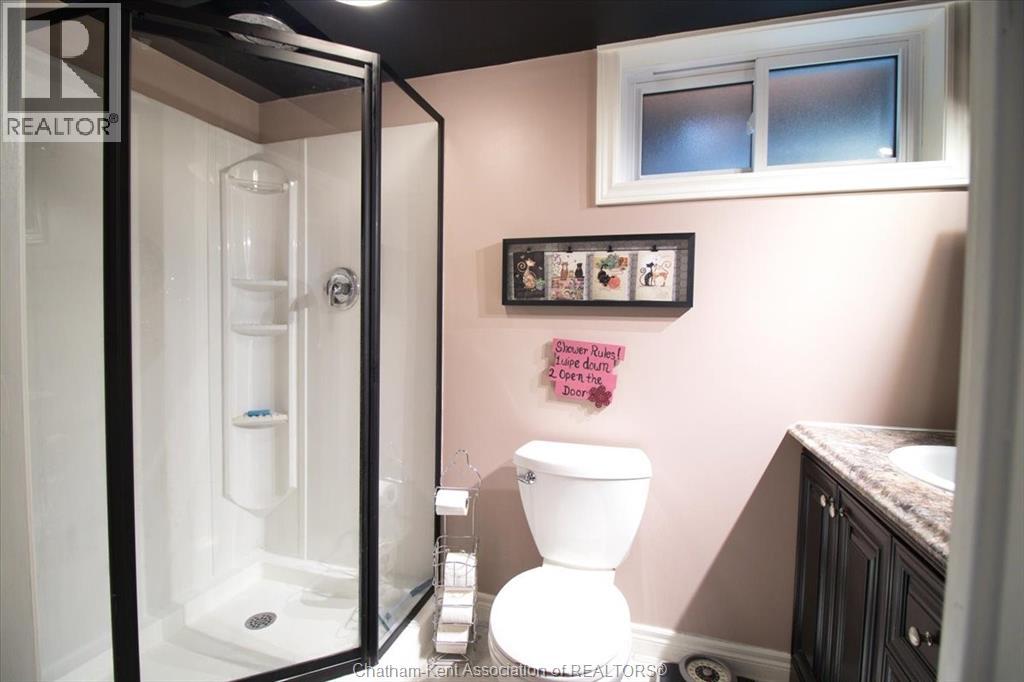 Photo 40 of 94 Wyandott Street, Chatham ON