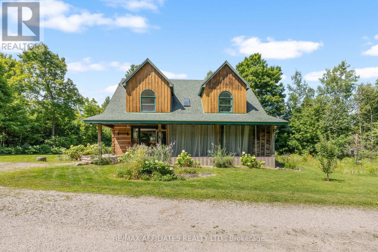 Photo 8 of 1727 Fallbrook Road, Tay Valley ON