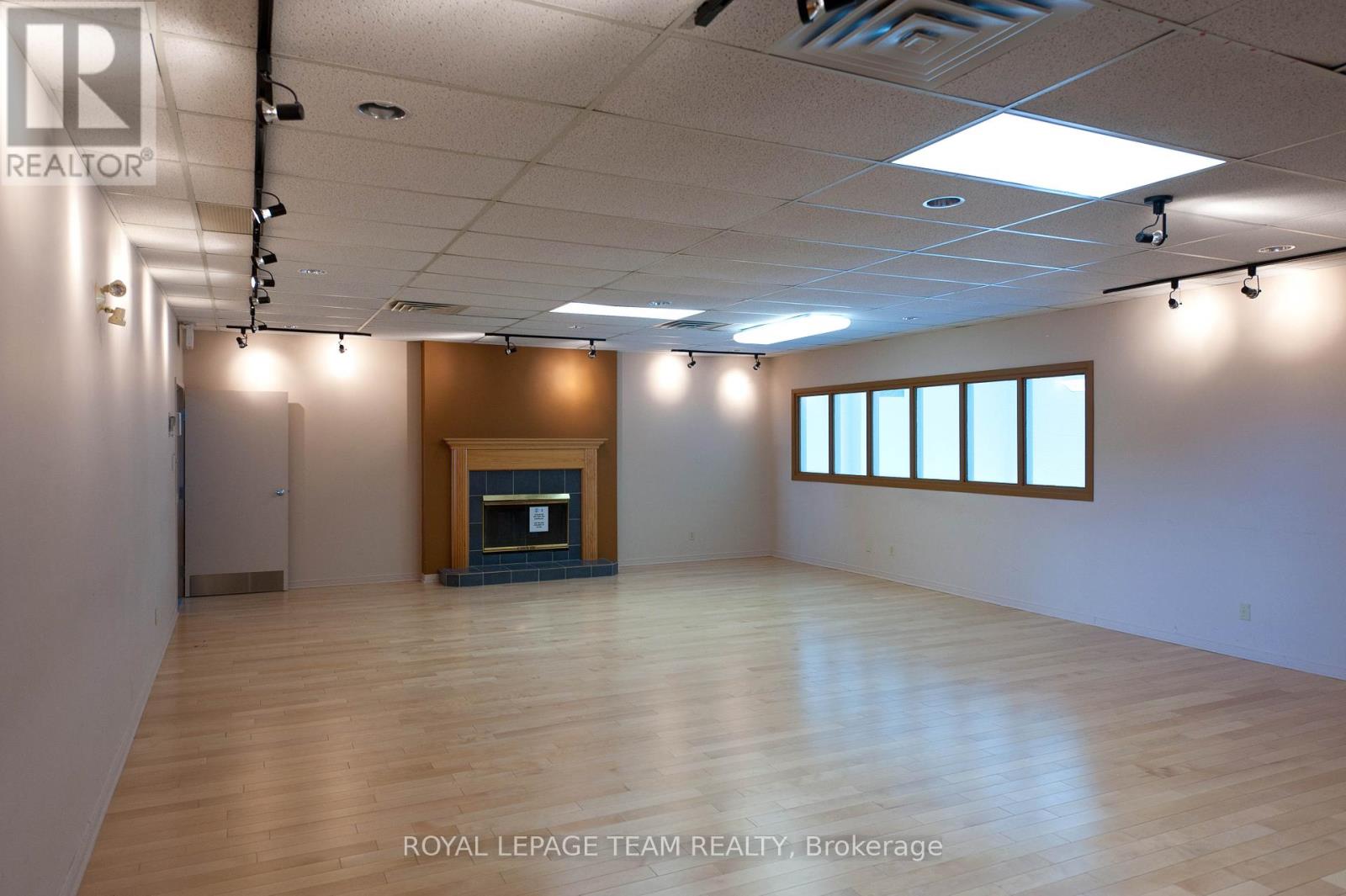 Photo 2 of 2902 545 St Laurent Boulevard, Ottawa ON