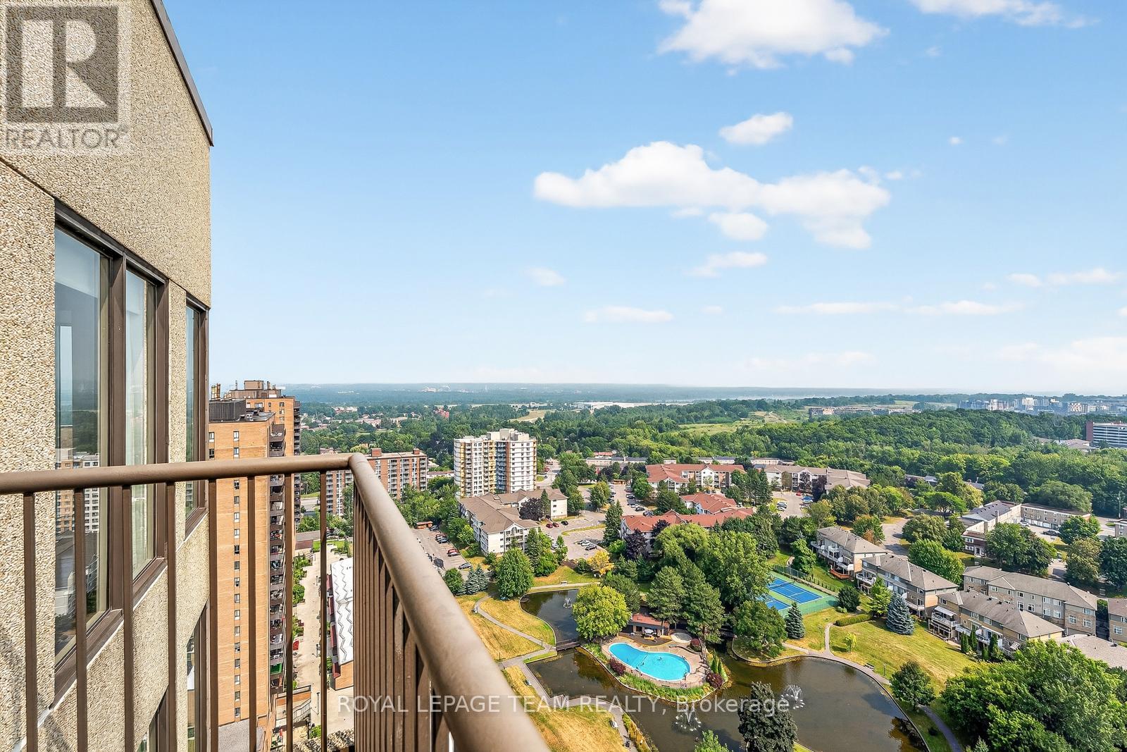 Photo 9 of 2902 545 St Laurent Boulevard, Ottawa ON