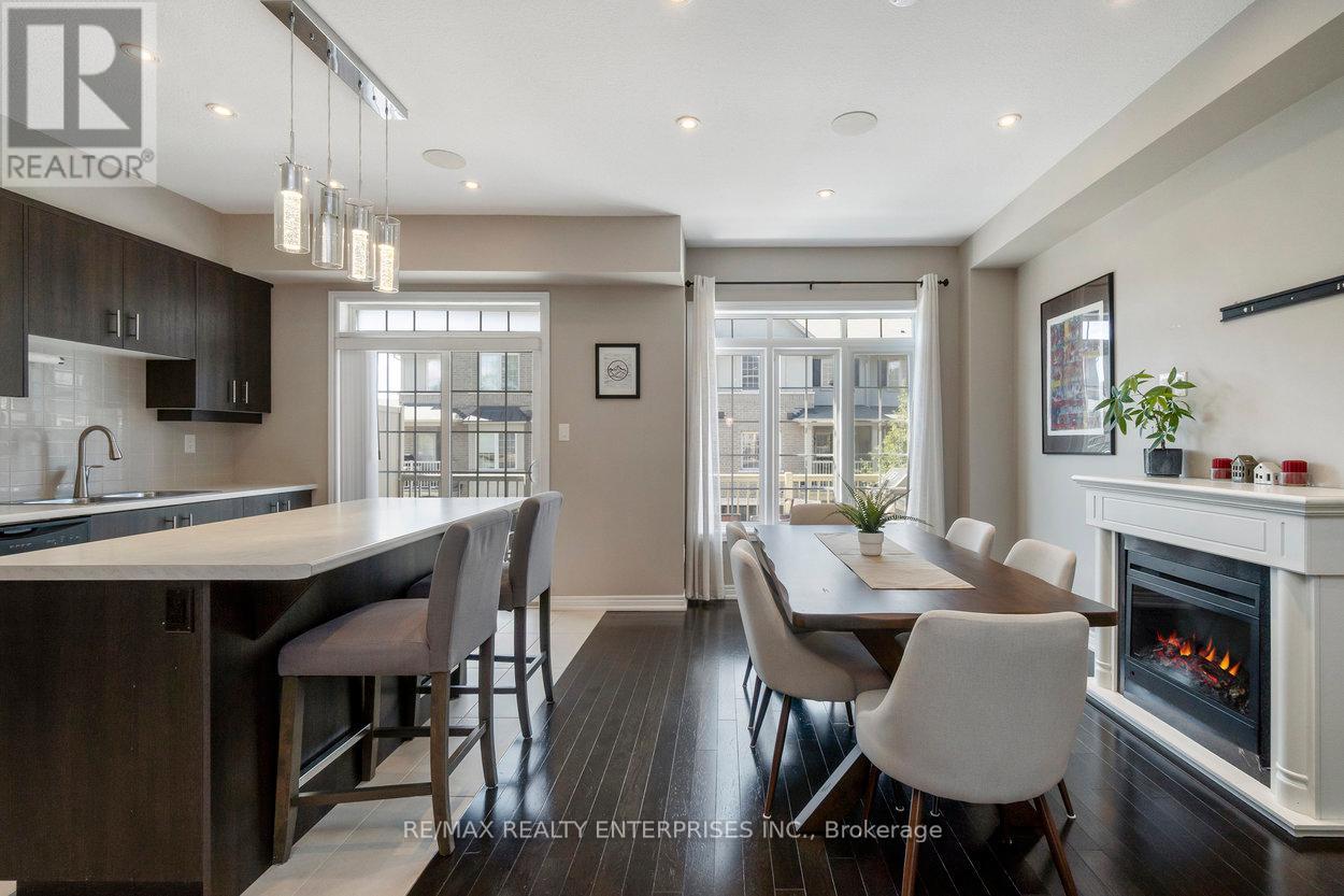 Photo 14 of 9 215 Dundas Street E, Hamilton ON