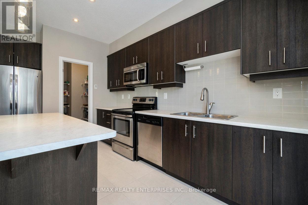 Photo 16 of 9 215 Dundas Street E, Hamilton ON