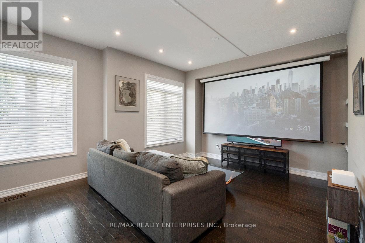 Photo 22 of 9 215 Dundas Street E, Hamilton ON