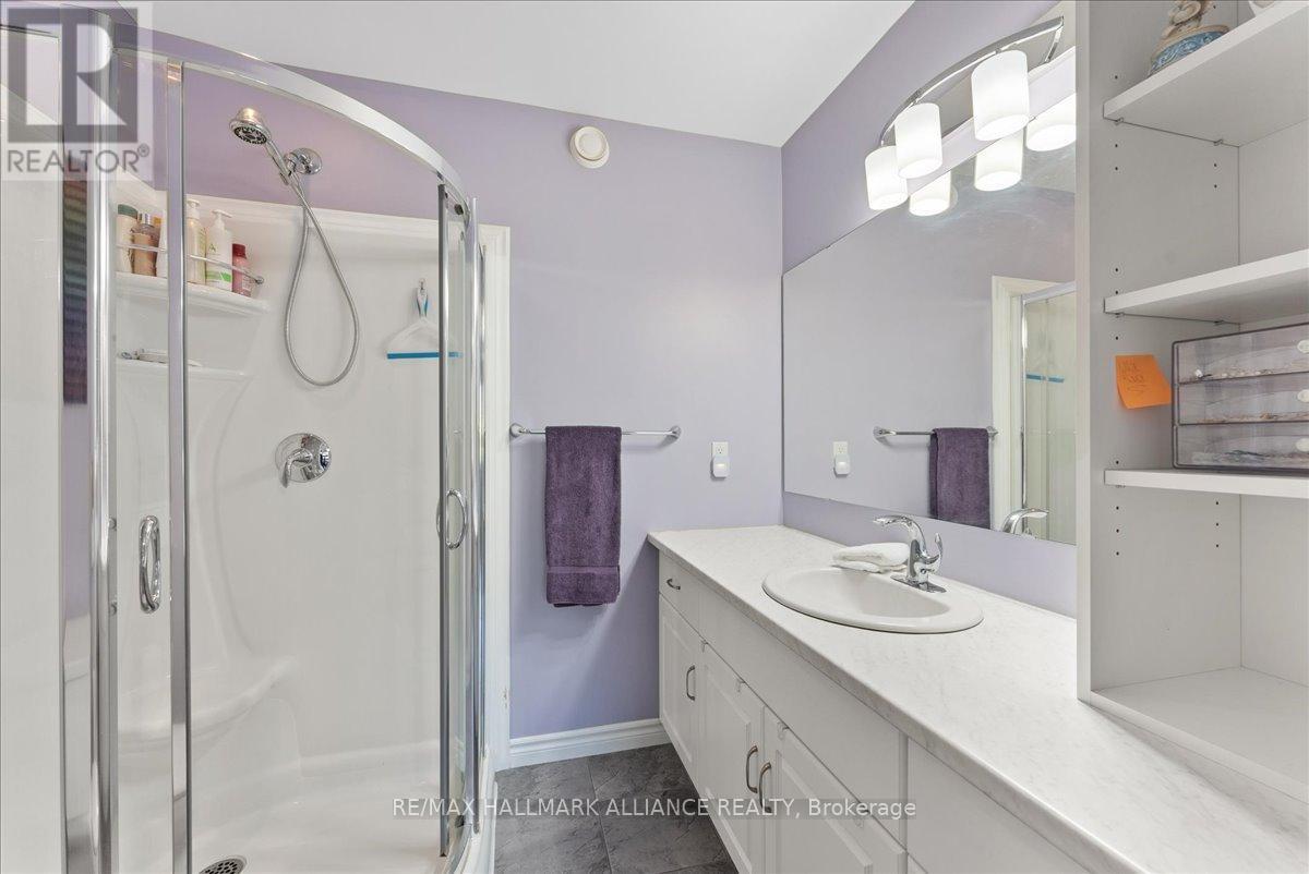 Photo 20 of 77 Finnie Lane, Centre Wellington ON
