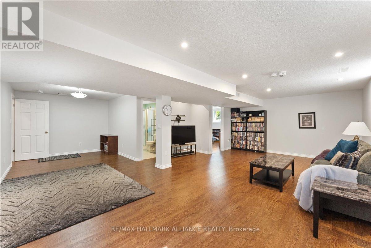 Photo 22 of 77 Finnie Lane, Centre Wellington ON